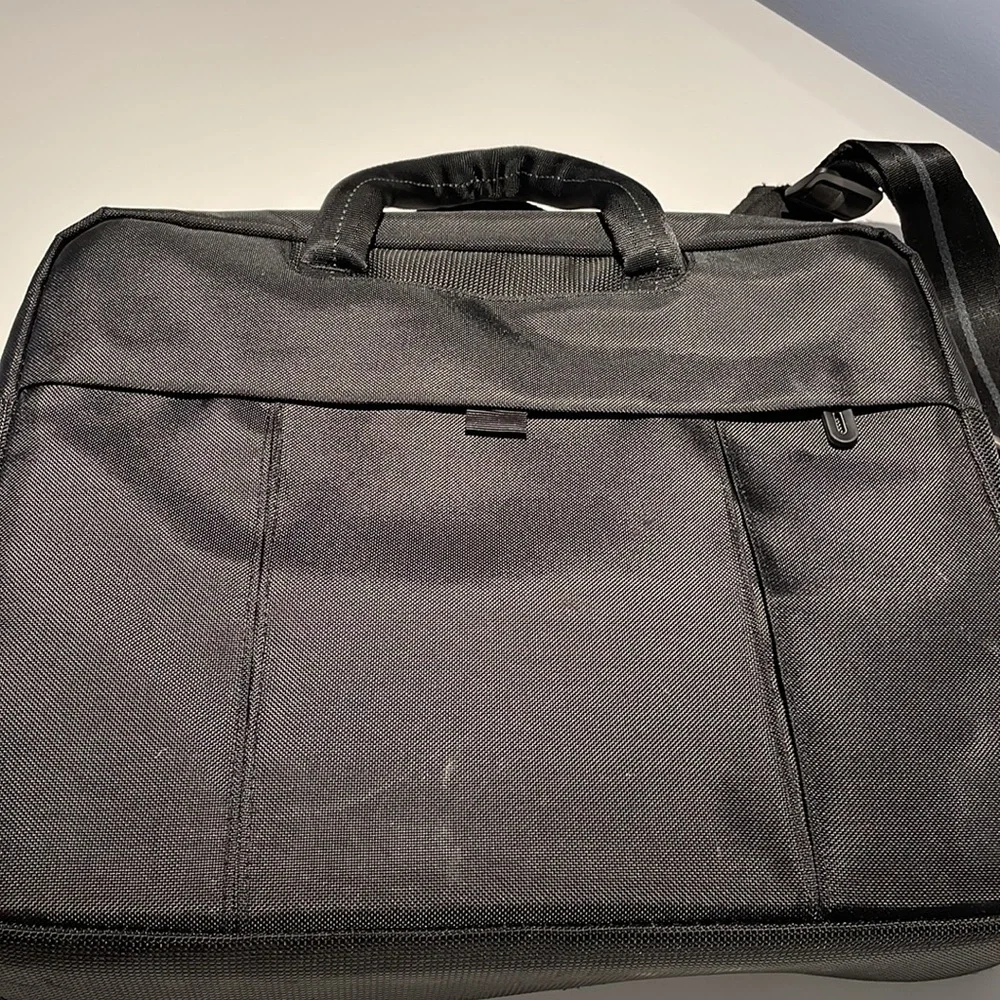 Dell black ballistic nylon briefcase/laptop bag. GUC.